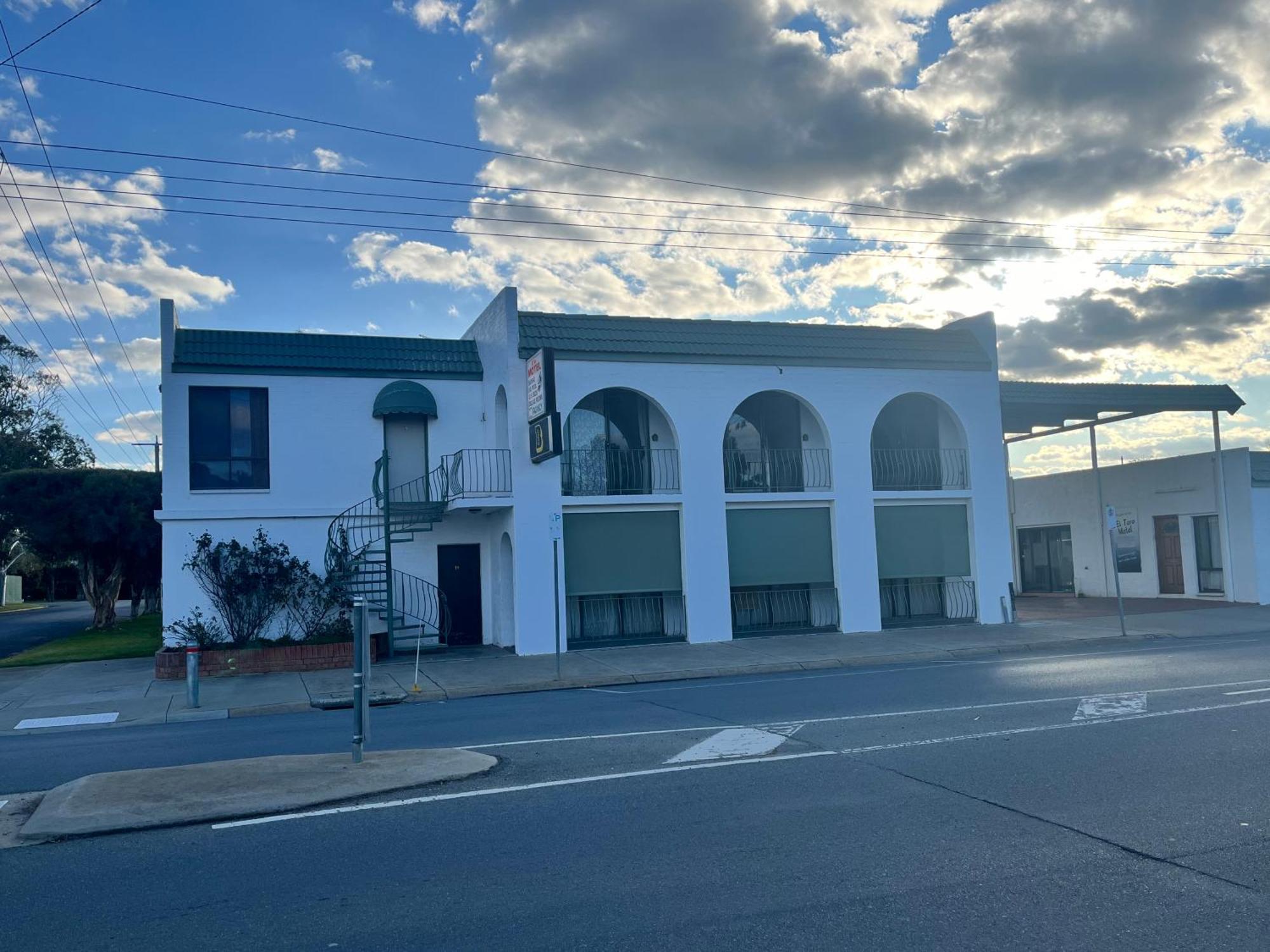 El Toro Motel Numurkah 外观 照片